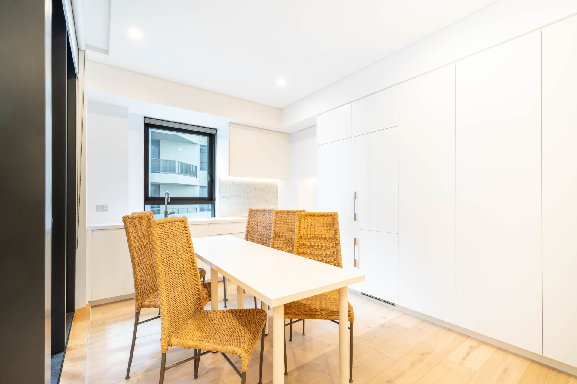 North Sydney 1 Bedroom Miller Street NS196 - Short Term Apartment Rentals